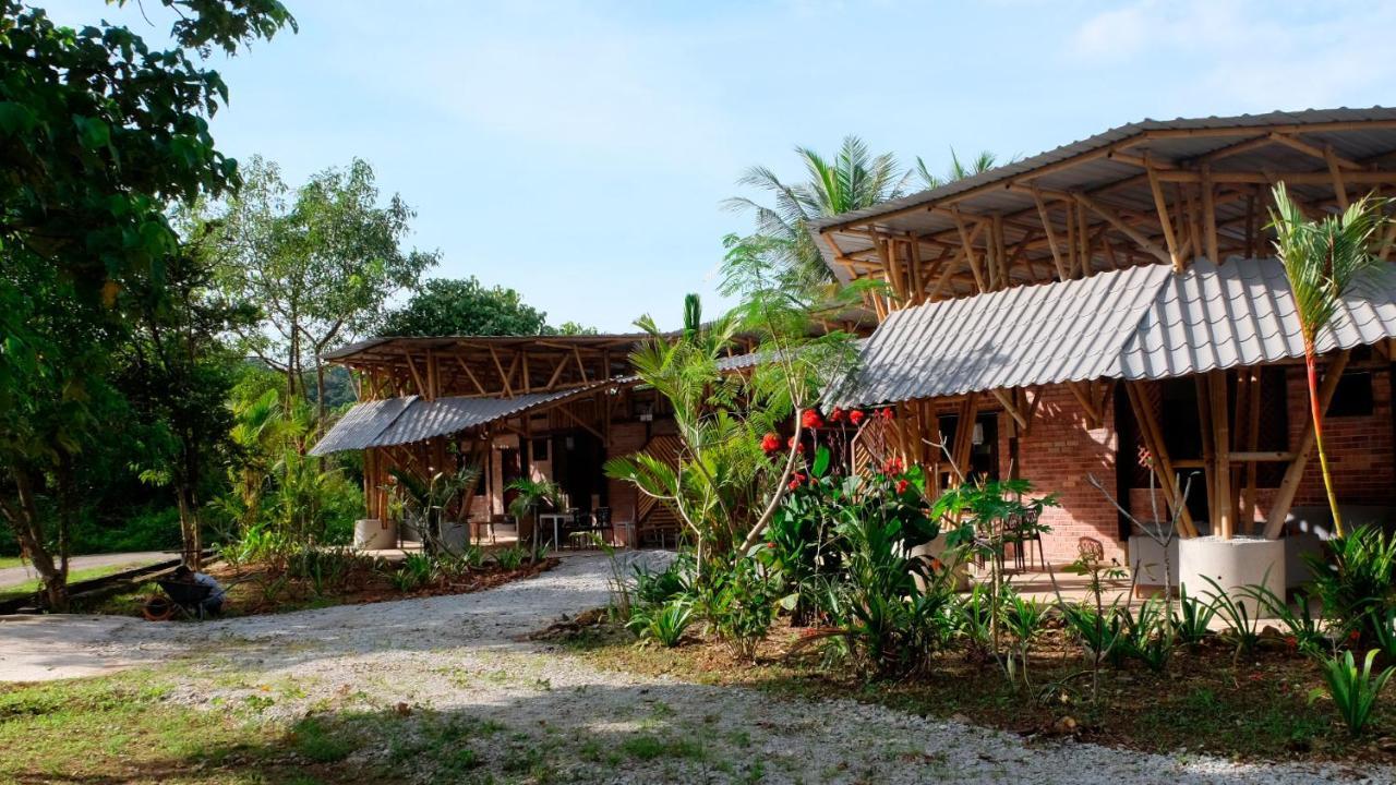 Bamboo Cottage Langkawi Pantai Cenang  Buitenkant foto