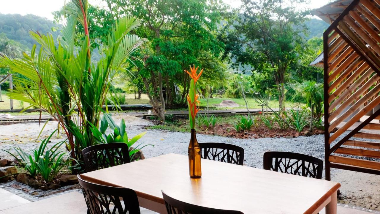 Bamboo Cottage Langkawi Pantai Cenang  Buitenkant foto